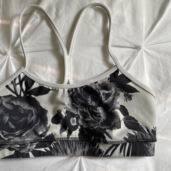 lululemon athletica Other - Floral lululemon Flow Y Bra